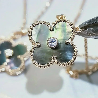 [ORA]CLOVER 15MM DIAMOND AND MOTHER-OF-GREY NECKLACE