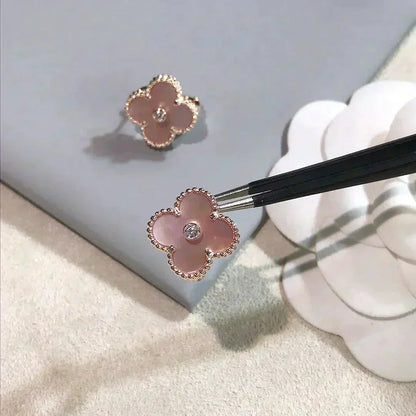 [ORA]CLOVER MEDIUM 1 MOTIFS  PINK MOP DIAMOND EARRINGS