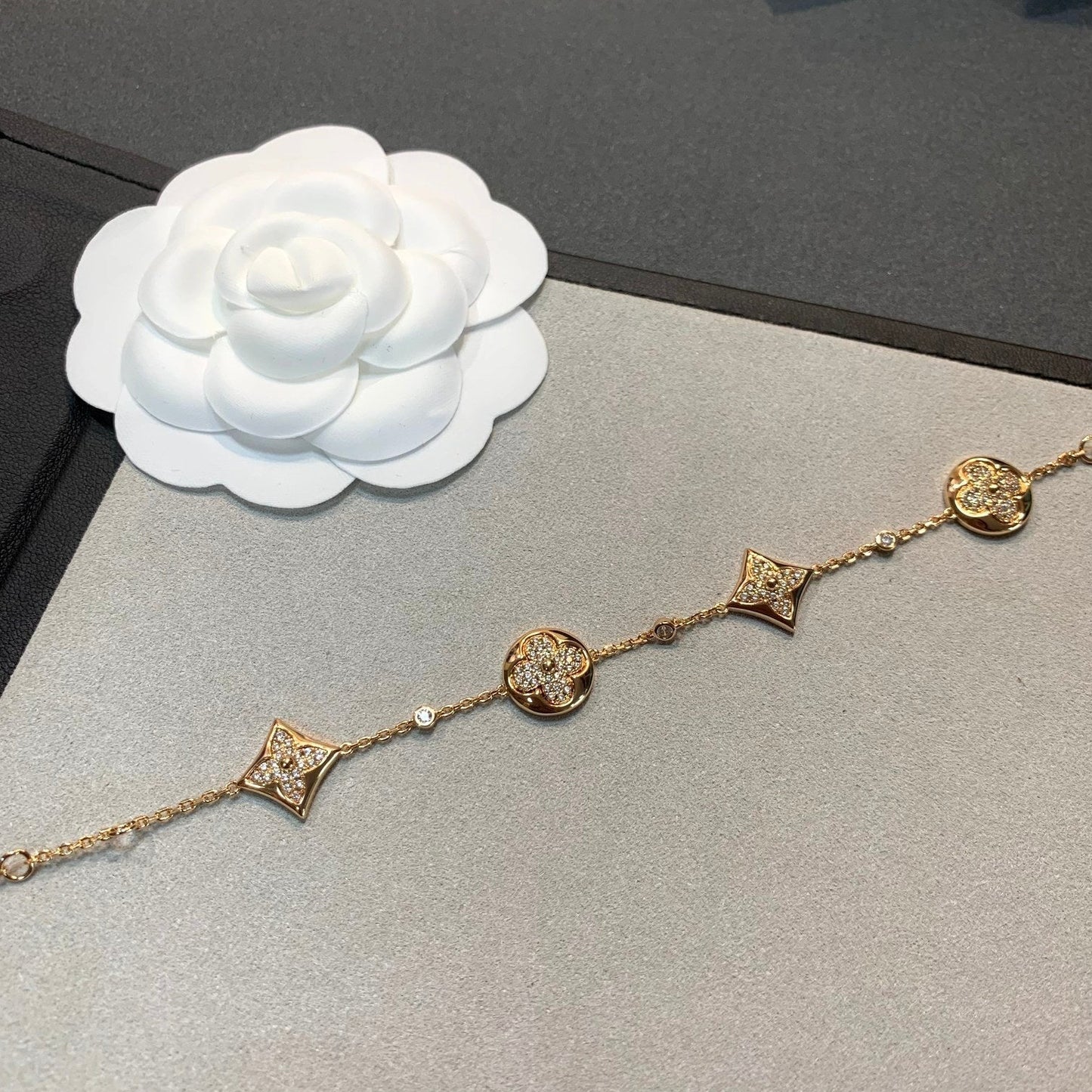 [ORA]STAR AND SUN 4 MOTIFS GOLD DIAMONDS BRACELET