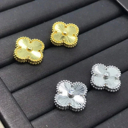 [ORA]CLOVER MINI 9.5MM LASER EARRINGS
