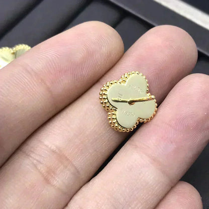 [ORA]CLOVER MINI 9.5MM LASER EARRINGS