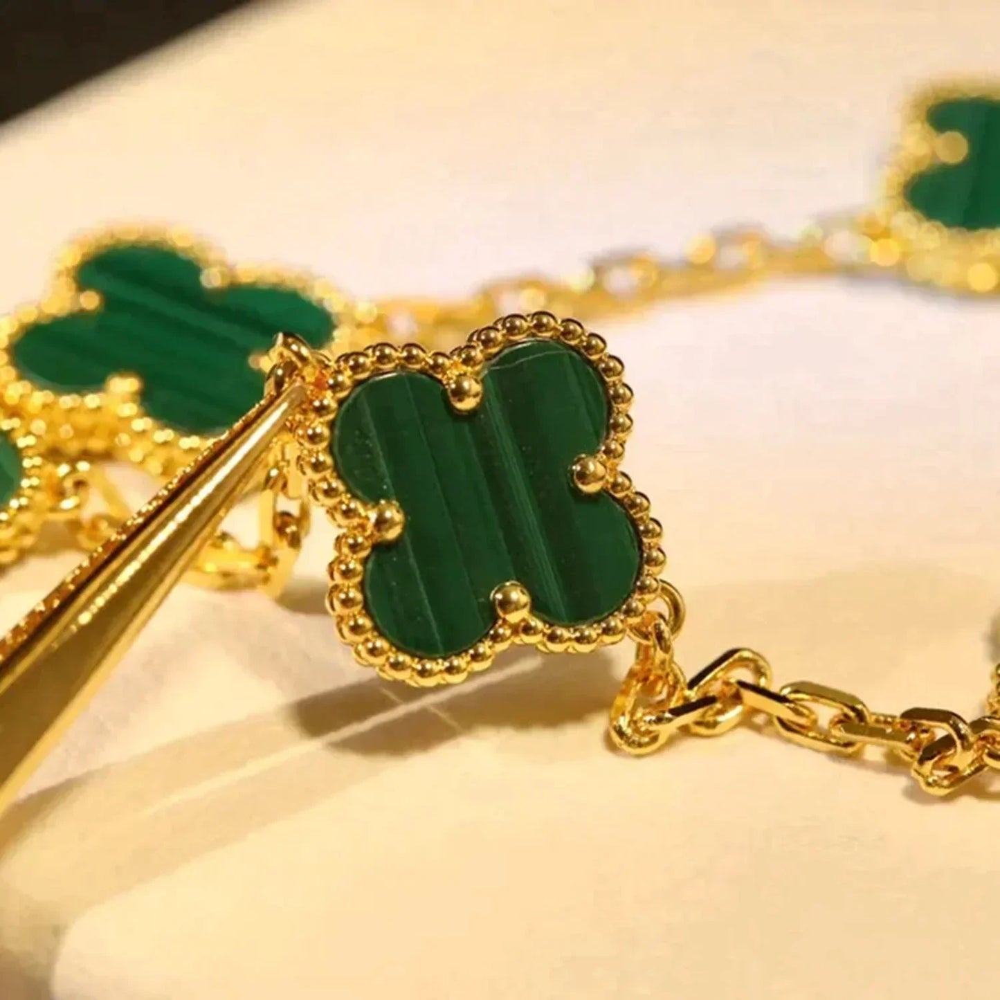 [ORA] CLOVER 5 MOTIF MALACHITE BRACELET COLLECTION