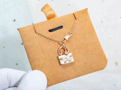 [ORA]AMULETTE PEDANT ROSE GOLD NECKLACE