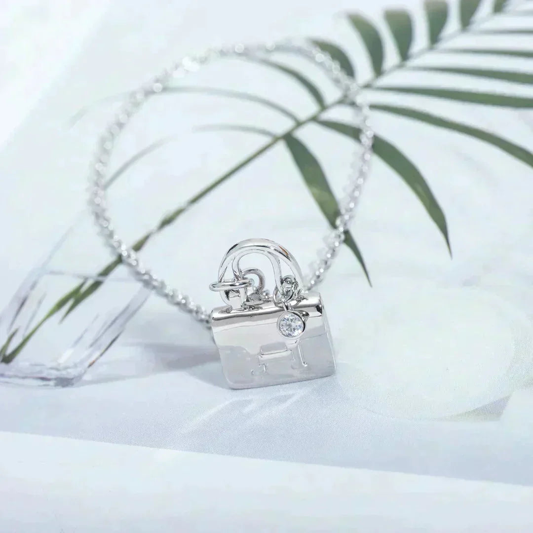[ORA]AMULETTE PEDANT SILVER NECKLACE