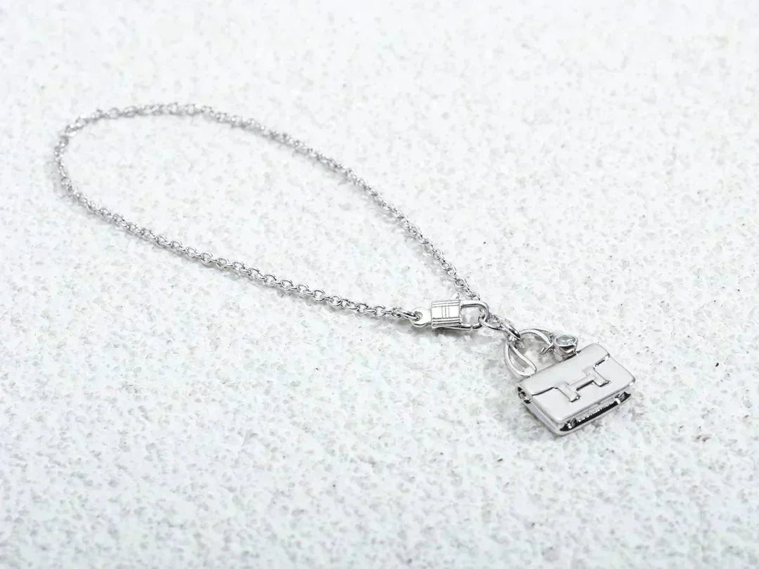 [ORA]AMULETTE PEDANT SILVER NECKLACE