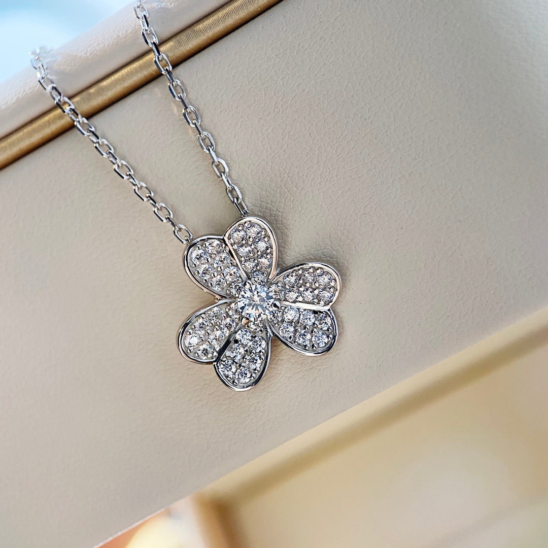 [ORA]CLOVER DIAMOND HALSKETTE SILBER