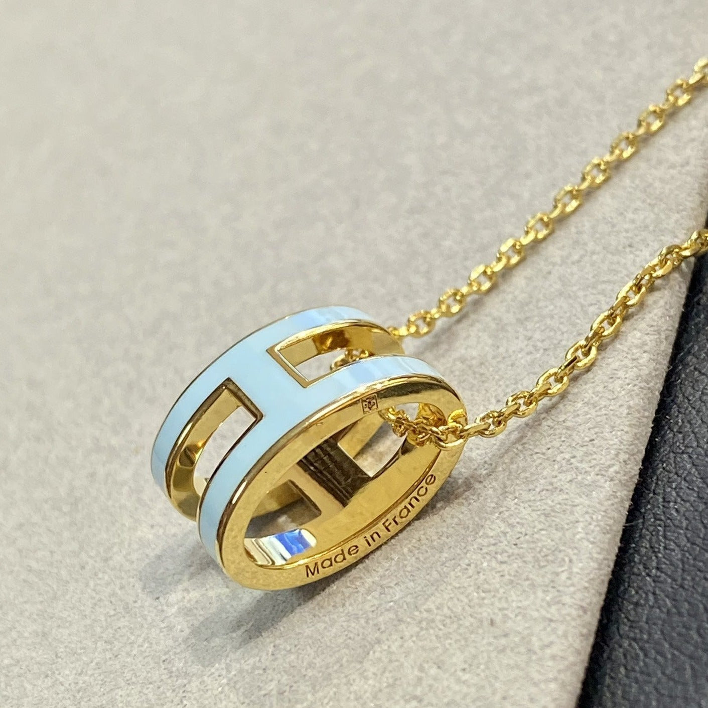 [ORA]POP H LIGHT BLUE NECKLACE