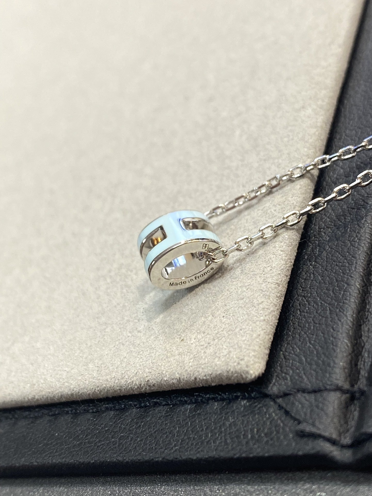 [ORA]POP H LIGHT BLUE NECKLACE
