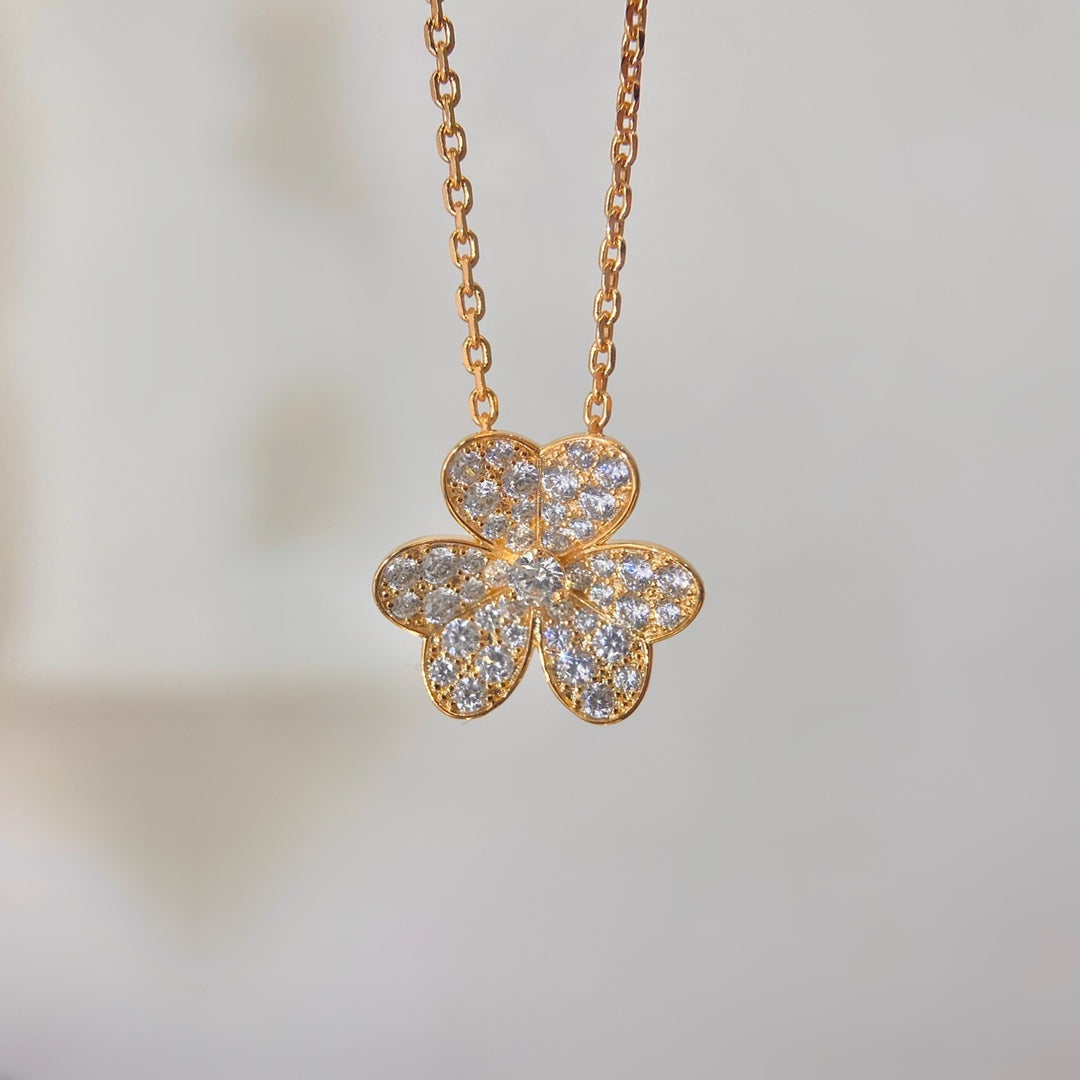 [ORA]FLOWER DIAMOND NECKLACE