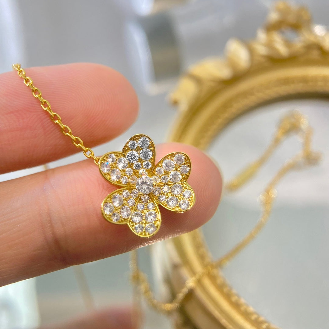 [ORA]FLOWER DIAMOND NECKLACE