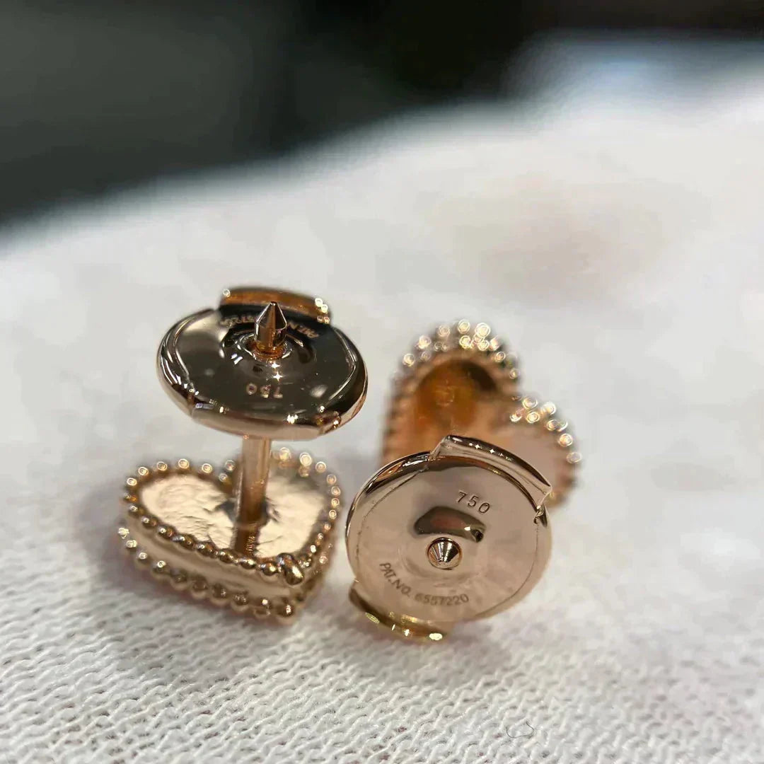 [ORA]HEART CARNELIAN STUD EARRINGS