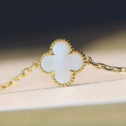 [ORA]CLOVER 20 MOTIFS WHITE MOP NECKLACE