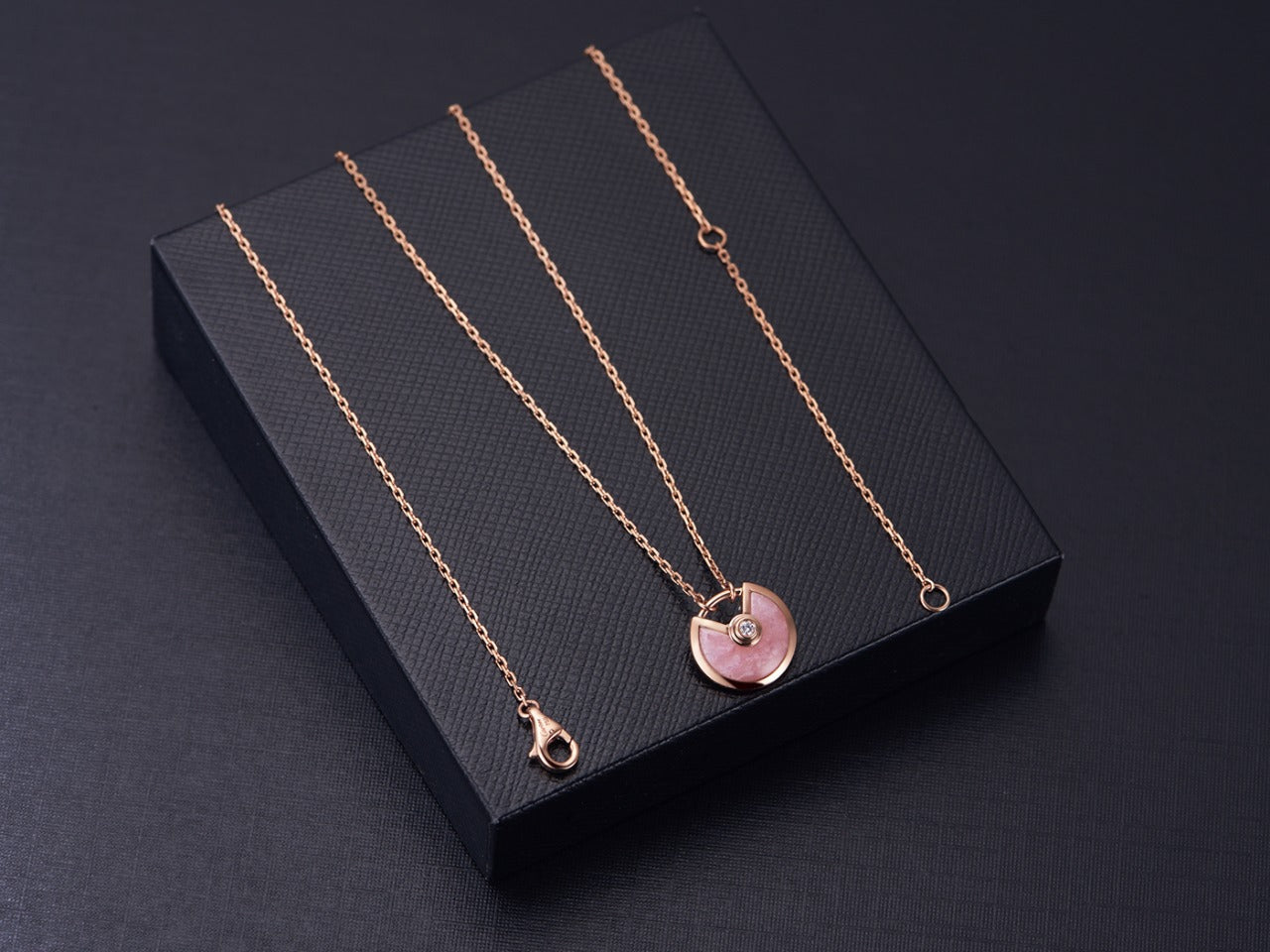 [ORA]AMULETTE ROSE GOLD PINK MOP NECKLACE