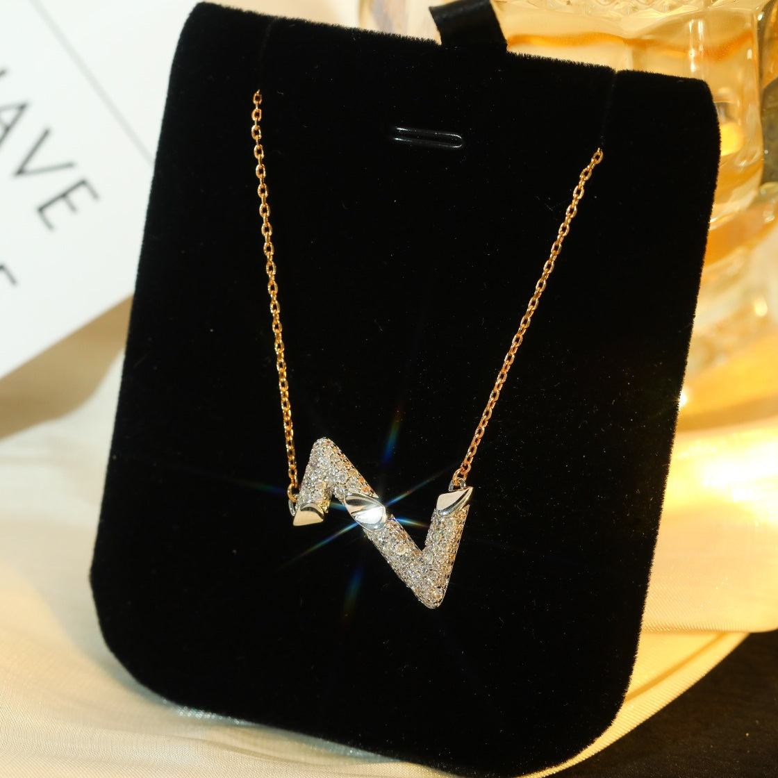 [ORA]VOLT SILVER DIAMOND PEDANT NECKLACE