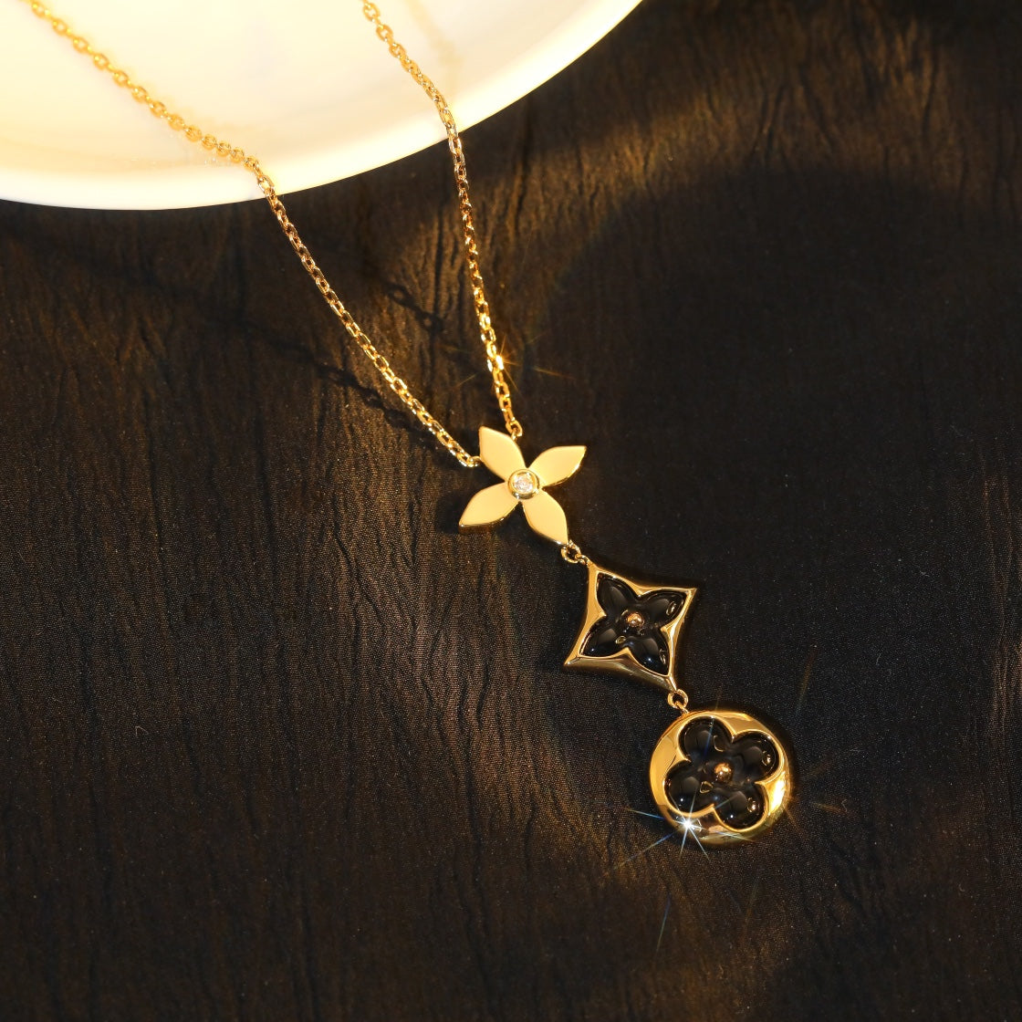 [ORA]STAR AND SUN ONYX PINK GOLD NECKLACE