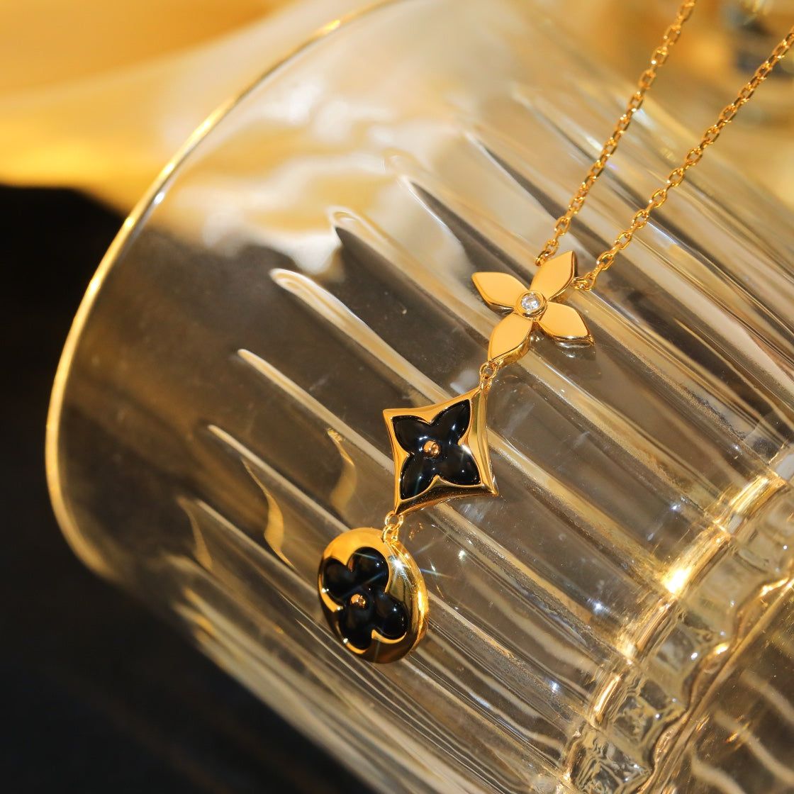 [ORA]STAR AND SUN ONYX PINK GOLD NECKLACE