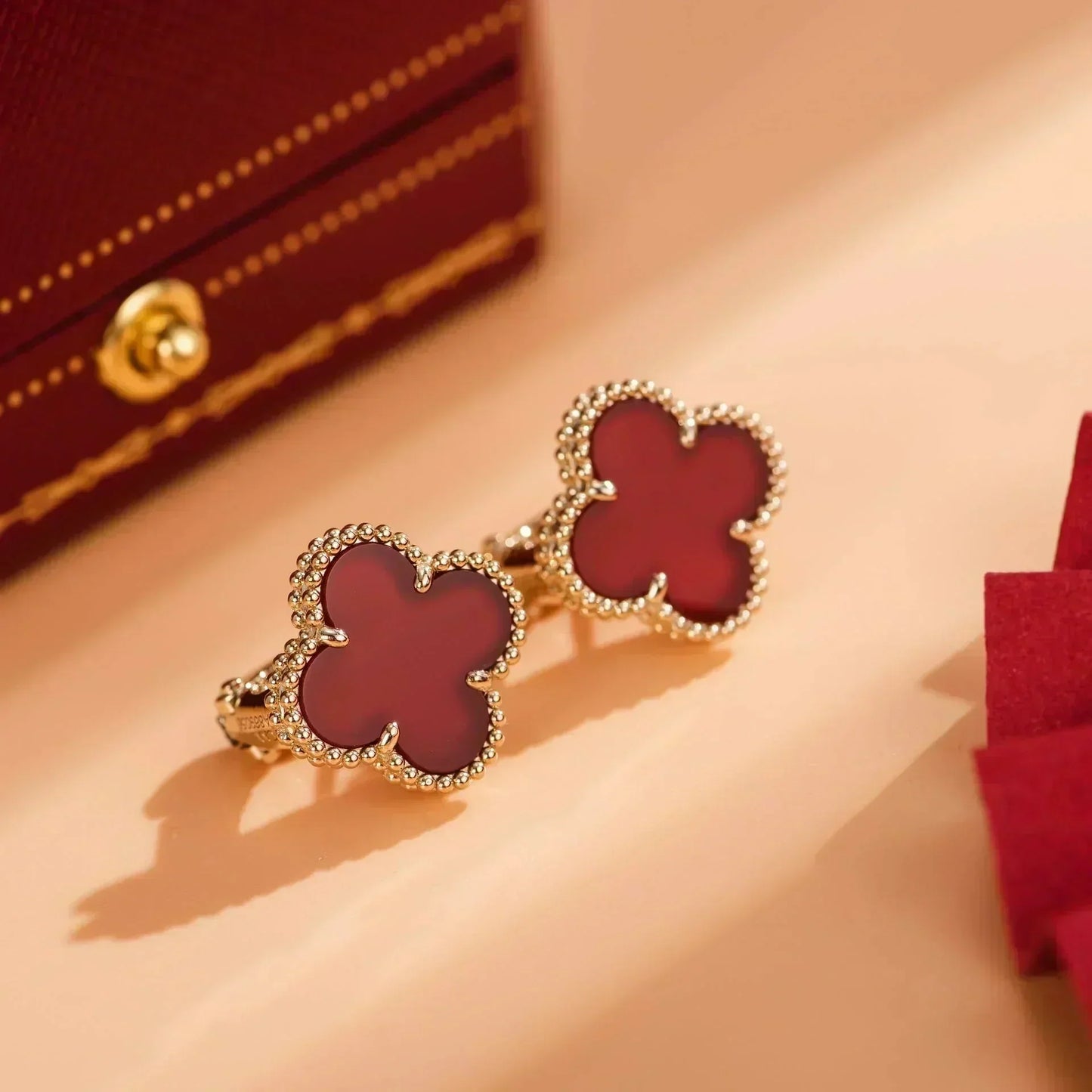 [ORA]CLOVER MEDIUM 1 MOTIFS CARNELIAN  EARRINGS