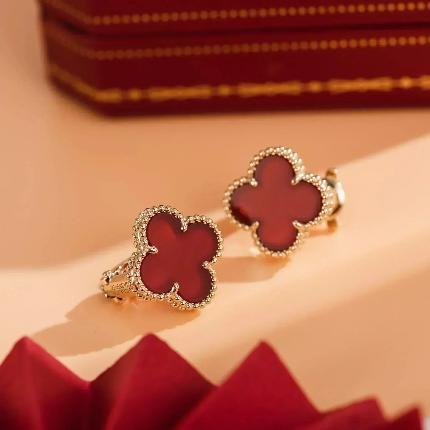 [ORA]CLOVER MEDIUM 1 MOTIFS CARNELIAN  EARRINGS