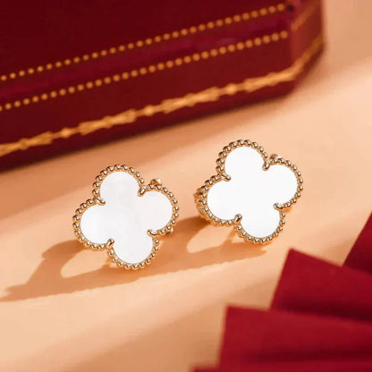 [ORA]CLOVER MEDIUM 1 MOTIFS  WHITE MOP STUD EARRINGS