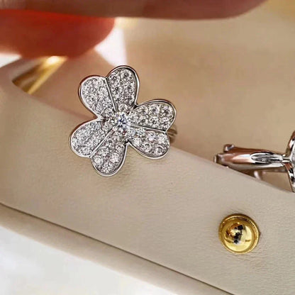 [ORA]CLOVER COMOS DIAMOND EARRINGS SILVER