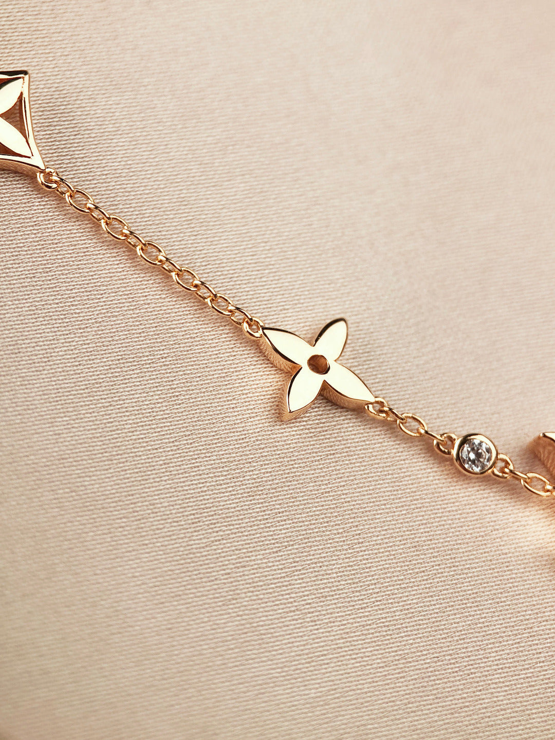 [ORA]STAR AND SUN 7 MOTIFS GOLD BRACELET