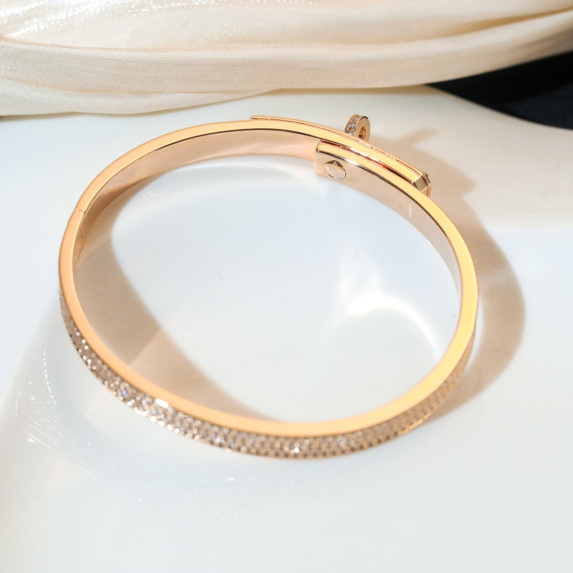 [ORA]KELLY BRACELET DIAMOND PAVED