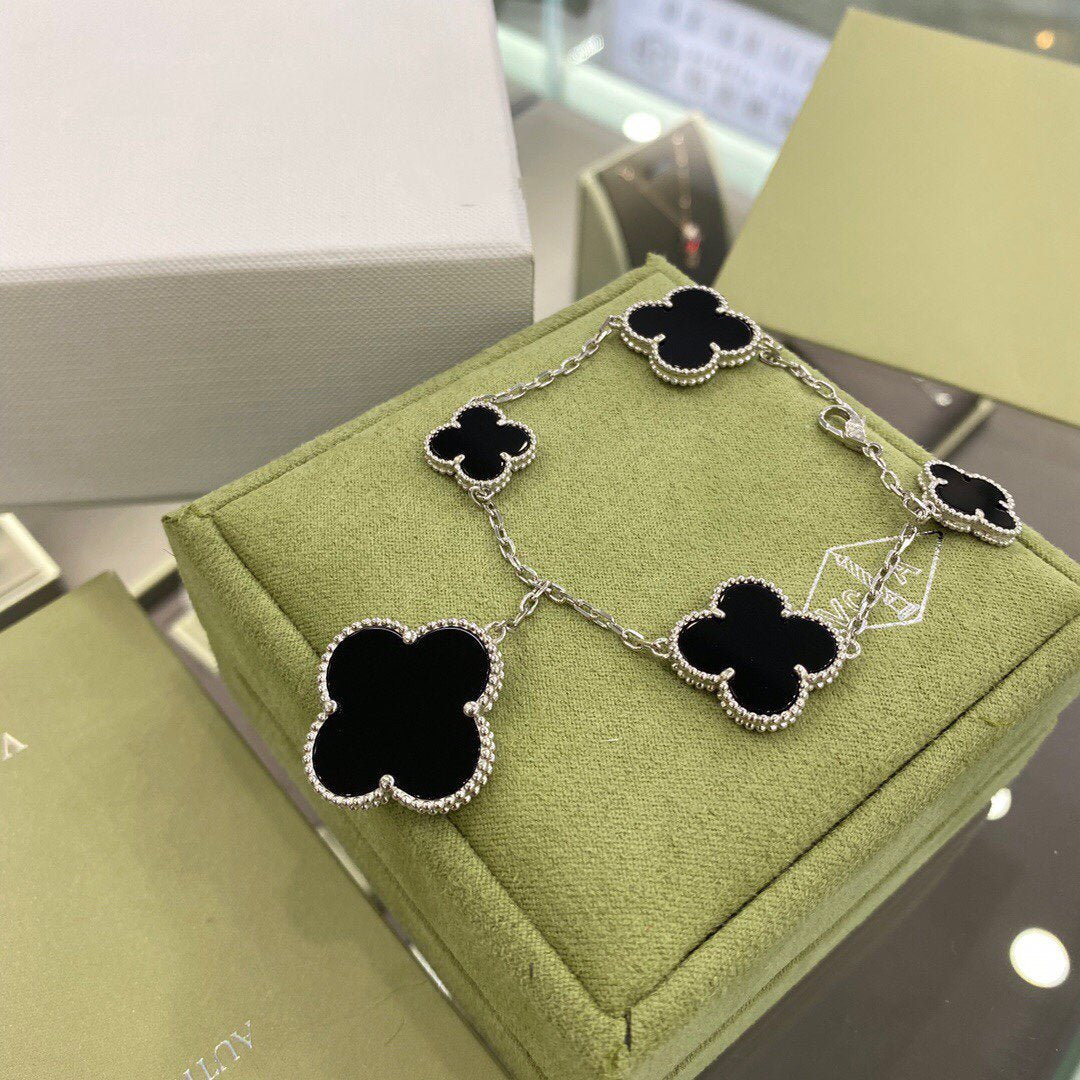 [ORA]CLOVER 5 MOTIFS SIVLER ONYX BRACELET