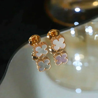 [ORA]CLOVER MINI 9.5MM WHITE MOP EARRINGS