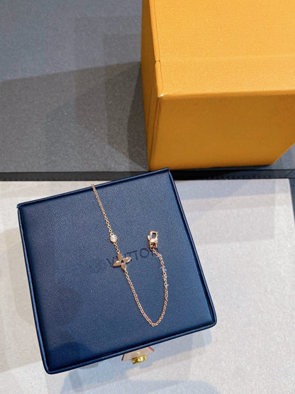 [ORA]STAR DIAMOND PINK GOLD BRACELET