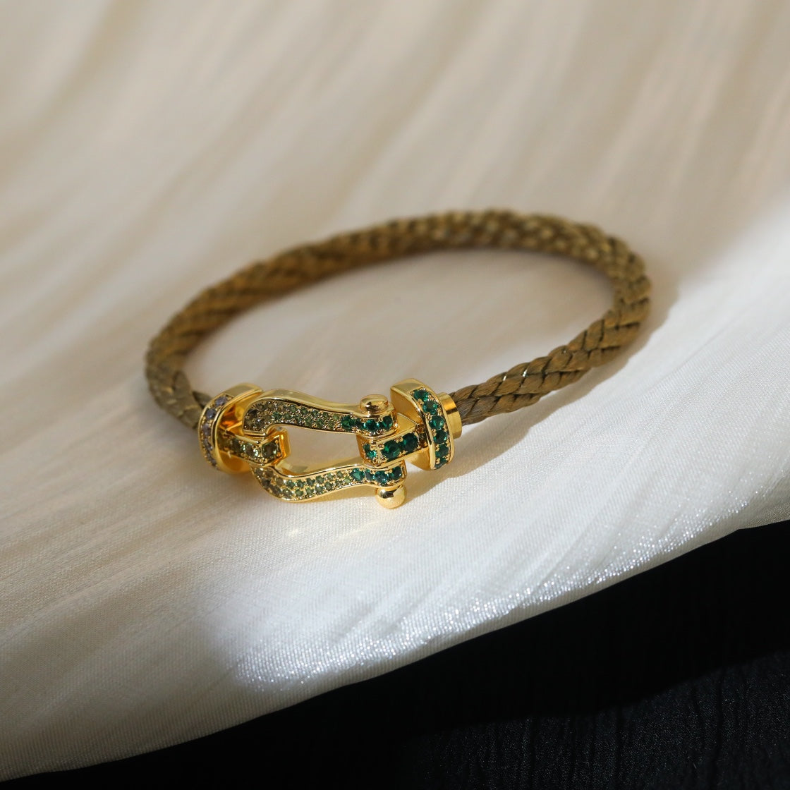 [ORA]FORCE 10 GOLD GREEN DIAMOND PAVED