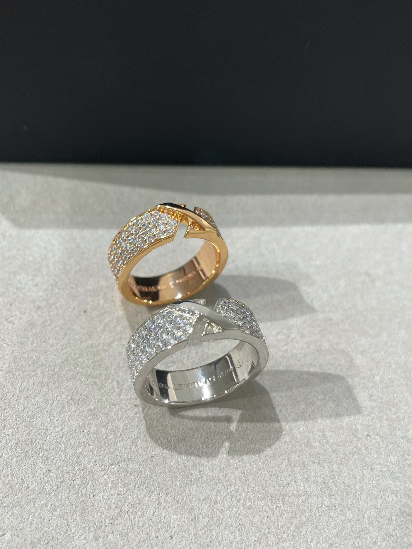 [ORA]LIENS EVIDENCE  DIAMOND PAVED RING
