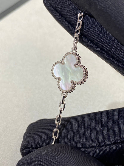 [ORA]CLOVER WHITE PEARL MOP 5 MOTIF BRACELET COLLECTION