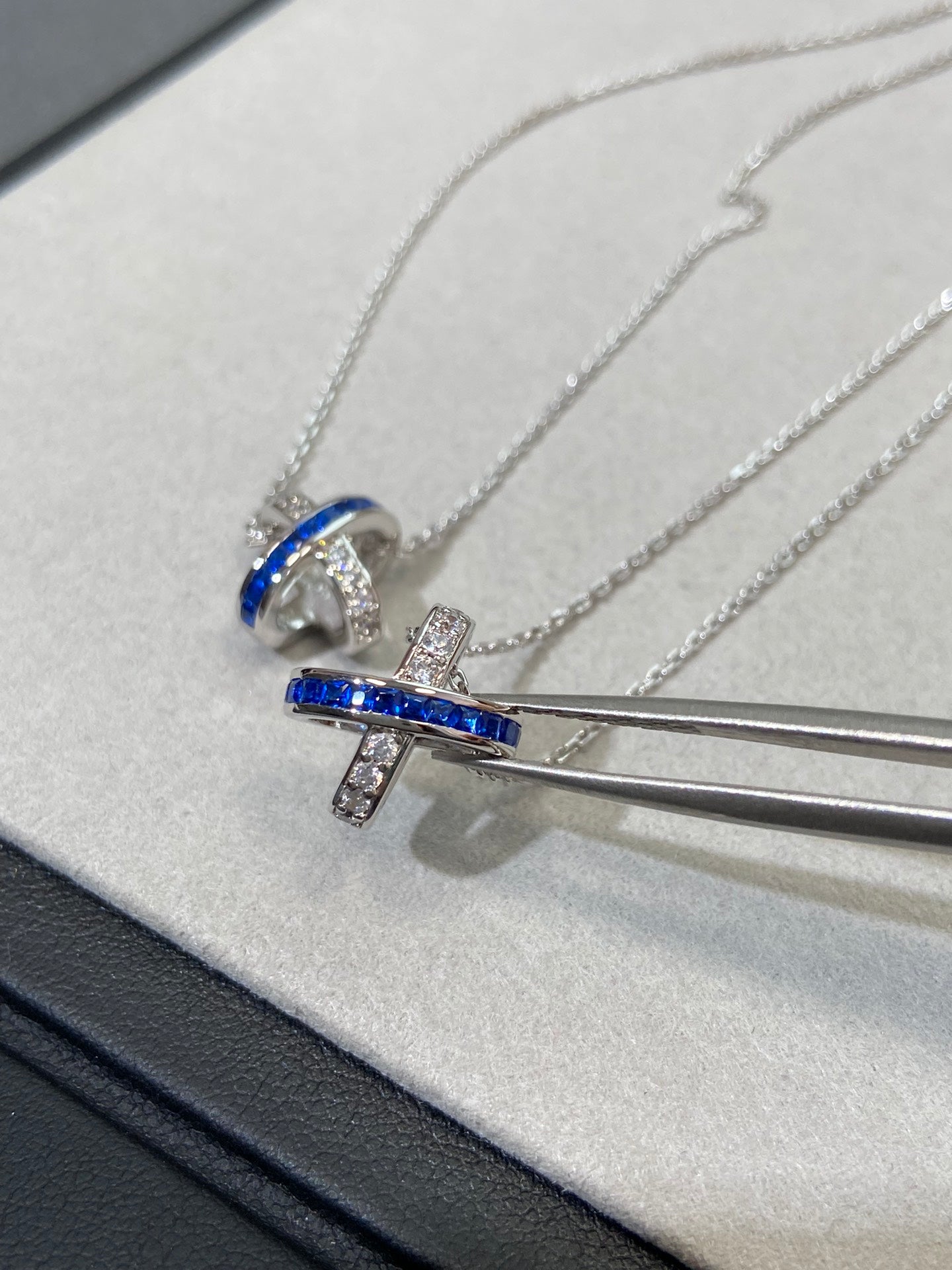 [ORA]LIENS DIAMOND SILVER NECKLACE