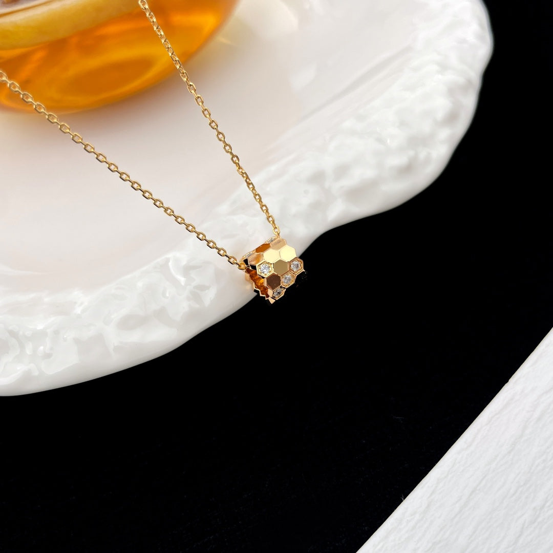 [ORA]BEE MINI PEDANT DIAMOND NECKLACE