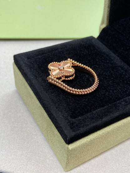 [ORA]CLOVER RIVERSIBLE RING GOLD COLLECTION