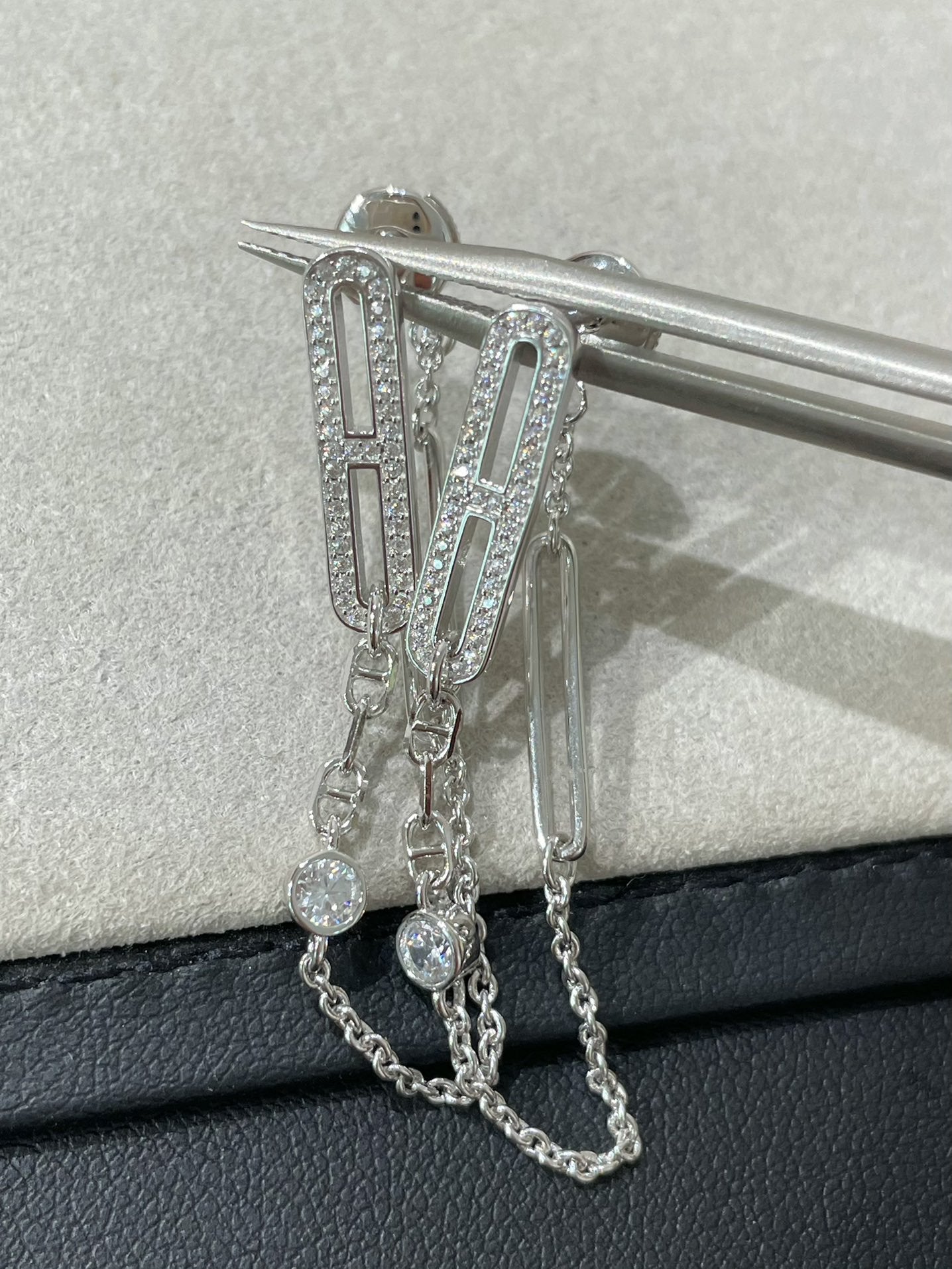 [ORA]CHAINE CHAOS DIAMOND DROP EARRINGS