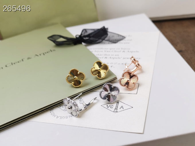 [ORA]CLOVER MEDIUM STUD EARRINGS