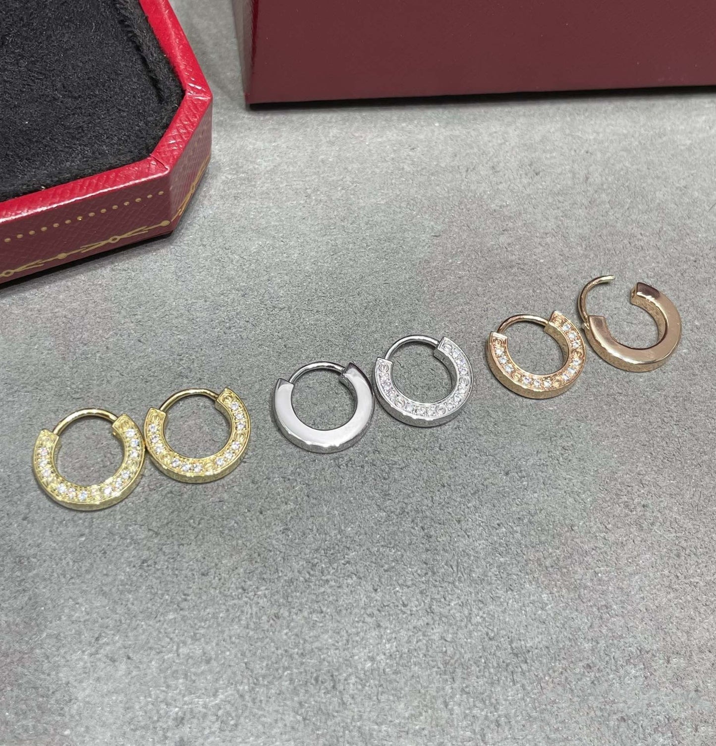 [ORA]LOVE DIAMOND EARRINGS