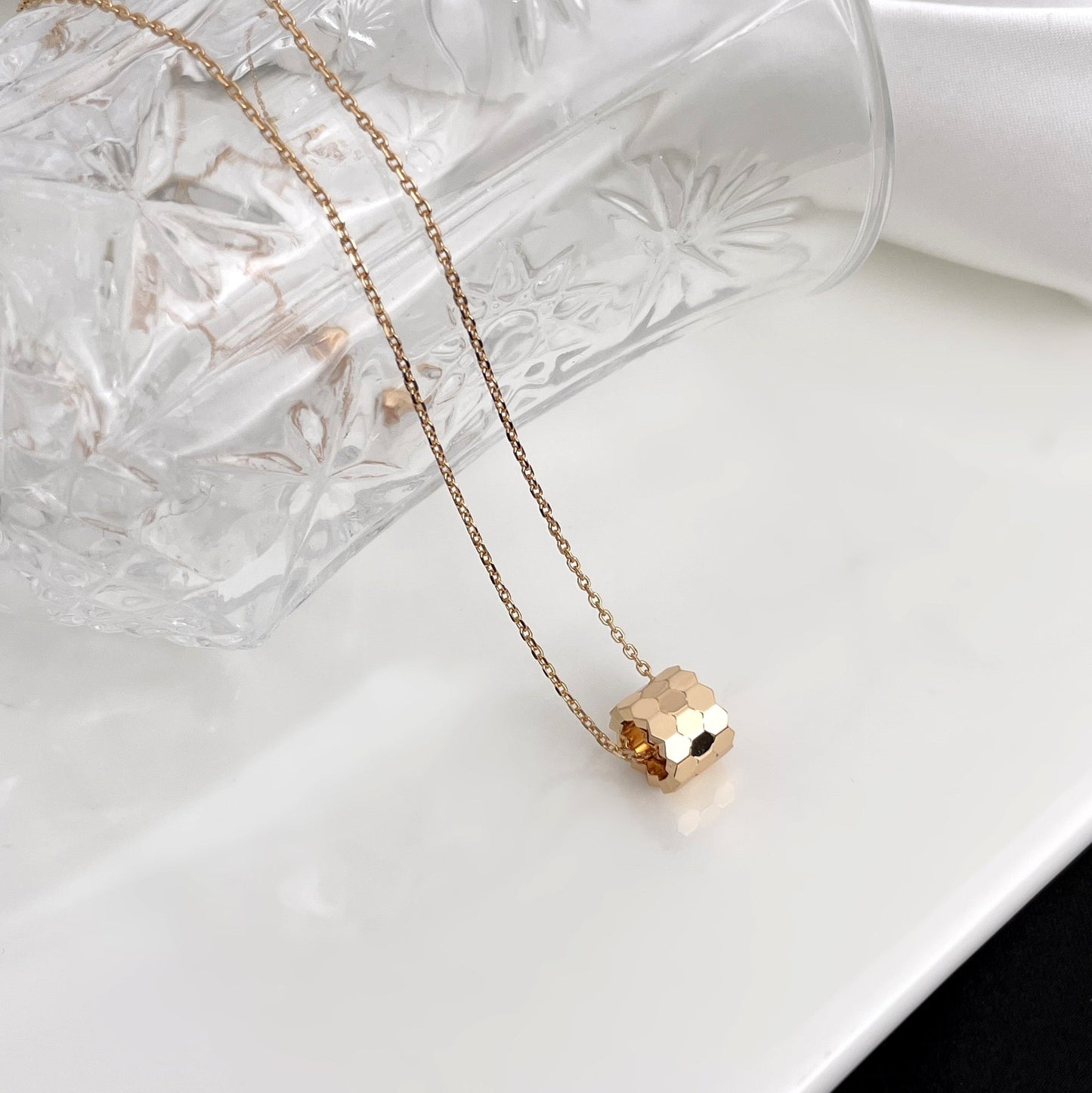 [ORA]BEE MINI NECKLACE