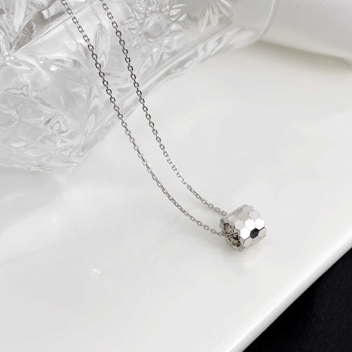 [ORA]BEE MINI NECKLACE