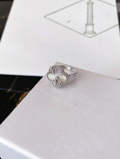 [ORA]CLOVER SILVER RING