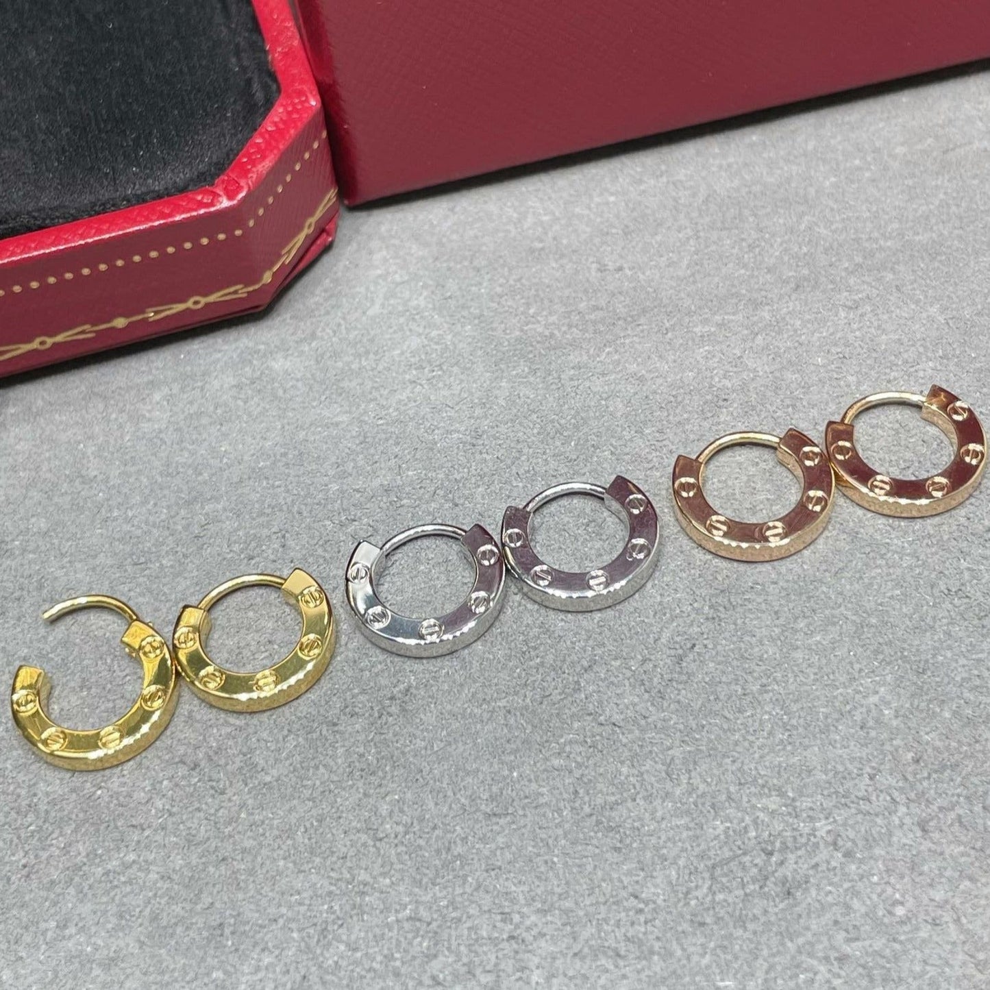 [ORA]LOVE MINI EARRINGS