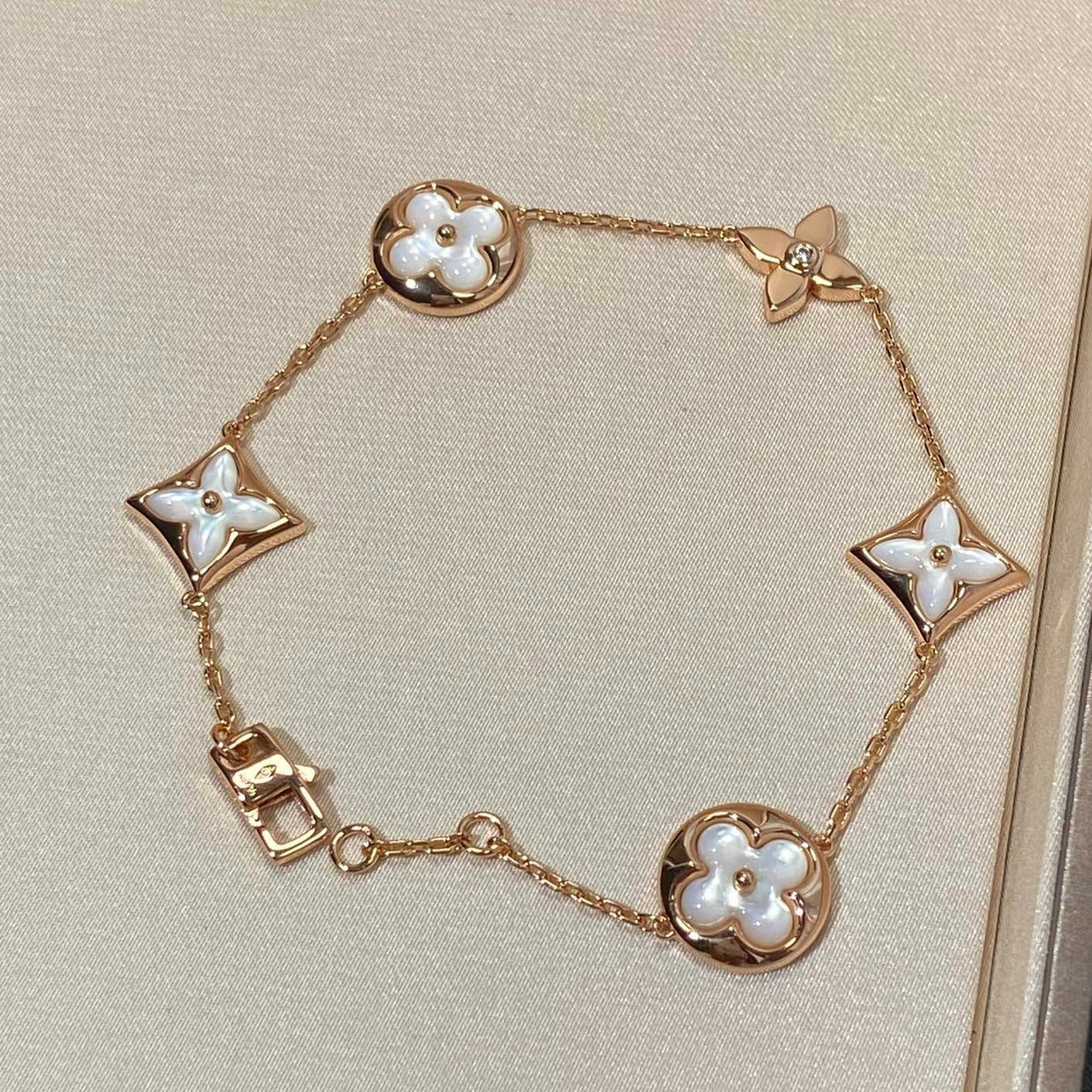 [ORA]STAR AND SUN 5 MOTIF MOP PINK GOLD BRACELET