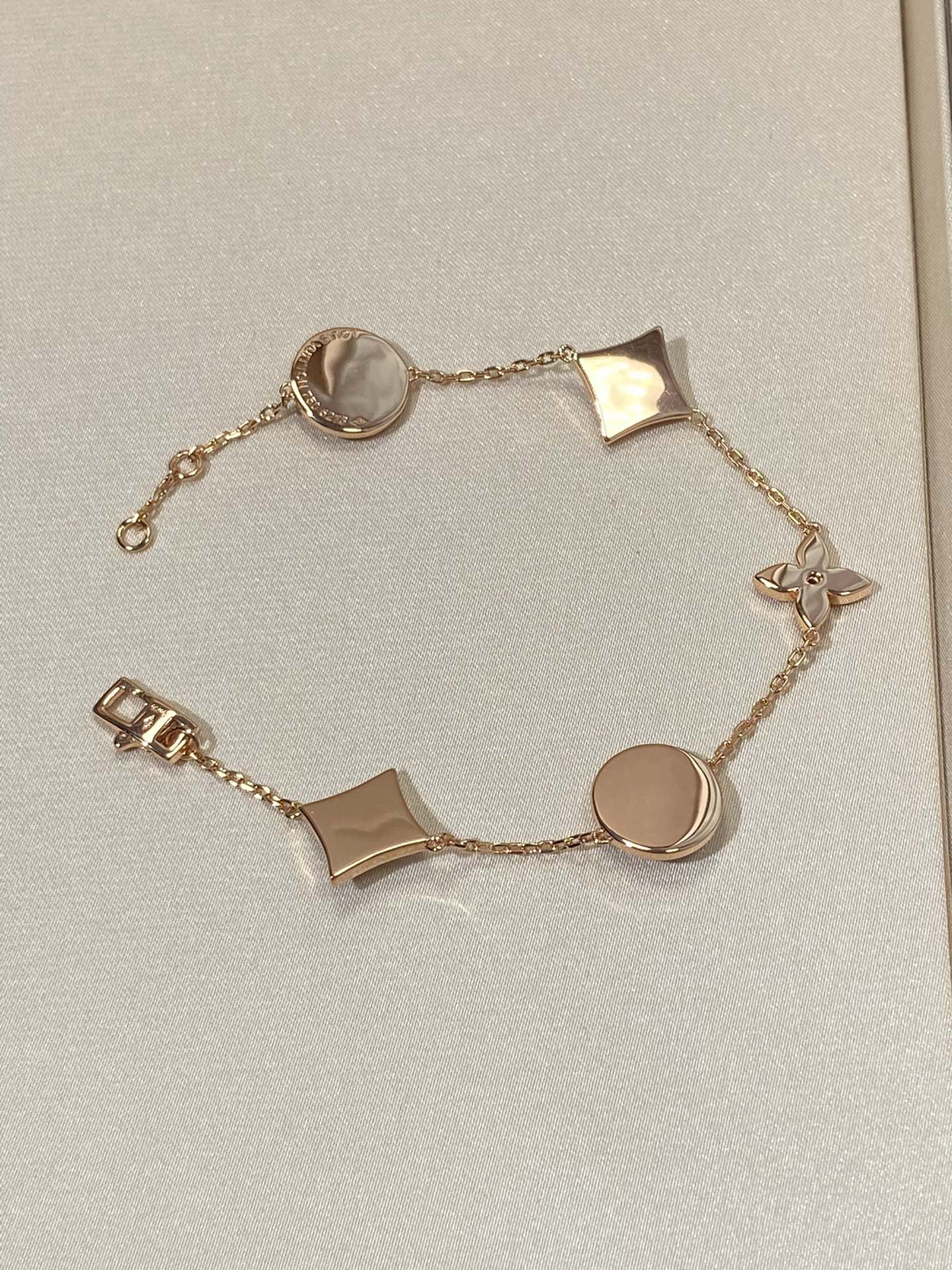 [ORA]STAR AND SUN 5 MOTIF MOP PINK GOLD BRACELET