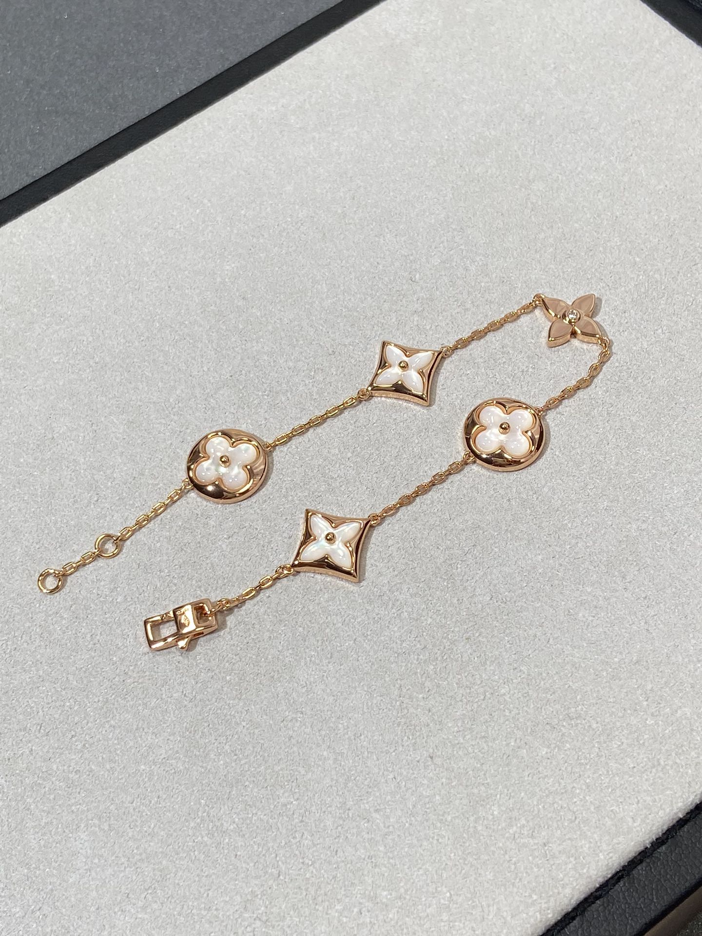 [ORA]STAR AND SUN 5 MOTIF MOP PINK GOLD BRACELET