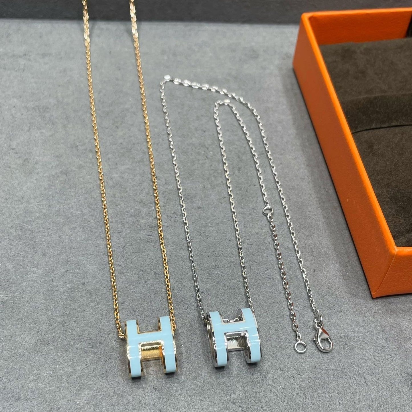 [ORA]POP H SKY BLUE NECKLACE