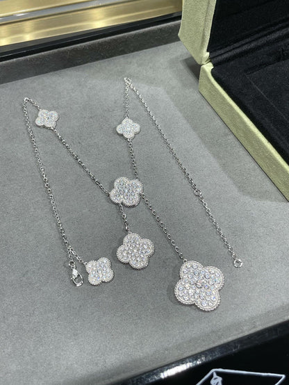 [ORA]CLOVER 6 MOTIV DIAMANT-PAVIERTE HALSKETTE