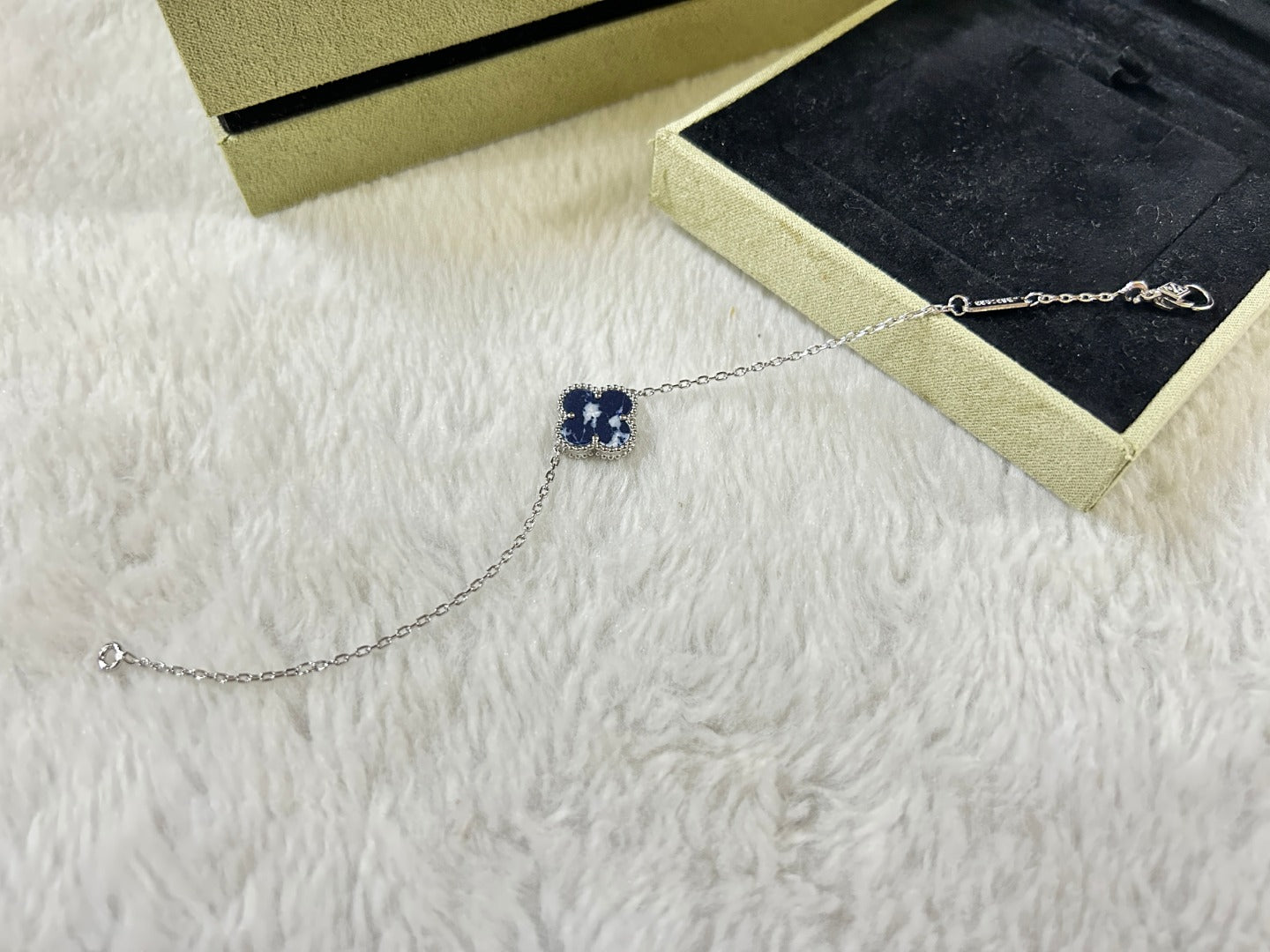 [ORA]CLOVER 1 MOTIF PIETERSITE BRACELET