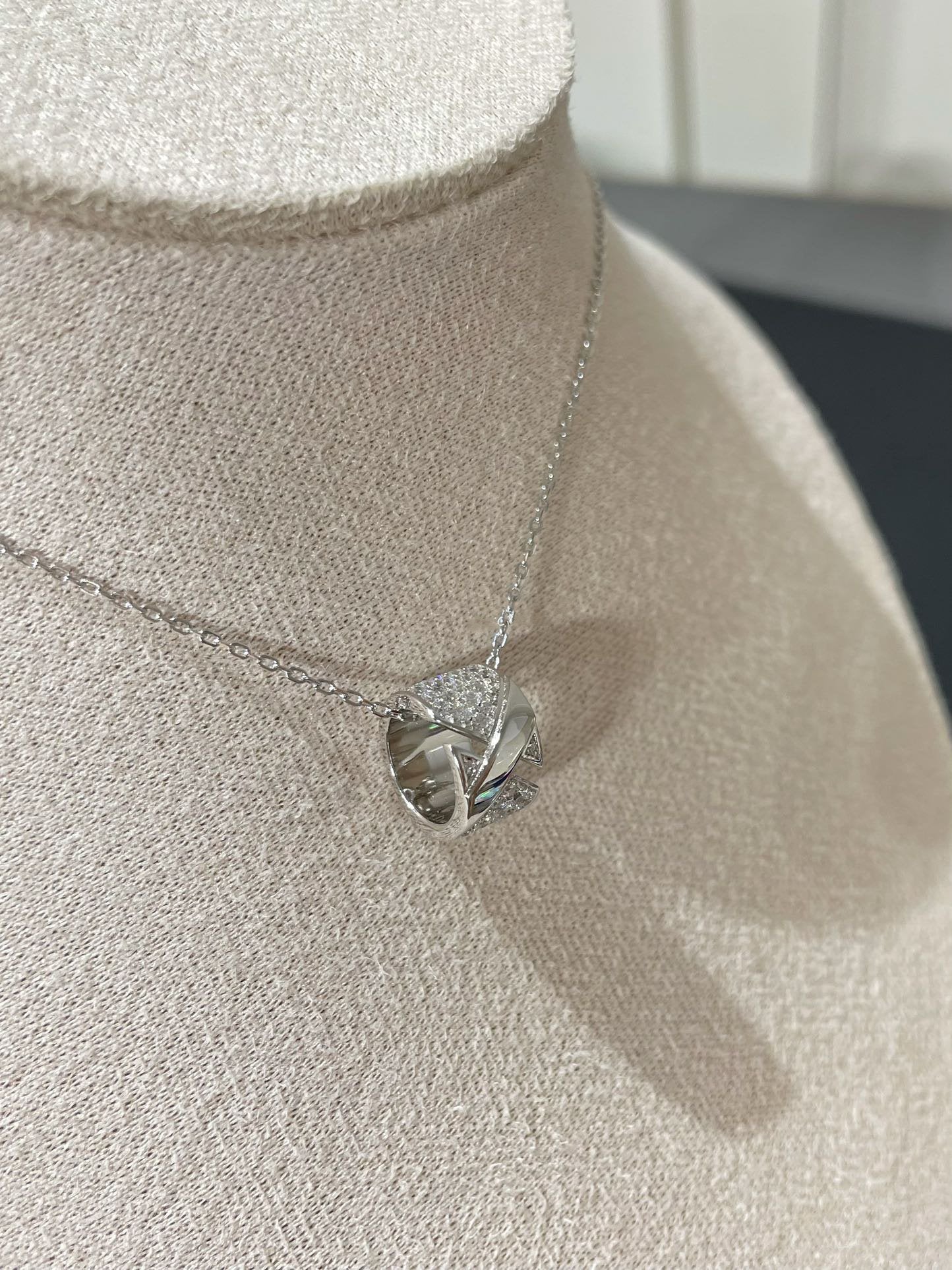[ORA]LIENS EVIDENCE DIAMOND PAVED NECKLACE