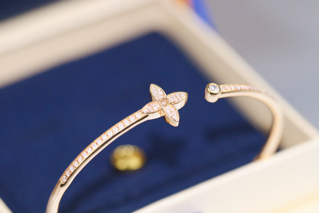 [ORA]IDYLLE PINK GOLD OPEN BRACELET DIAMOND PAVED